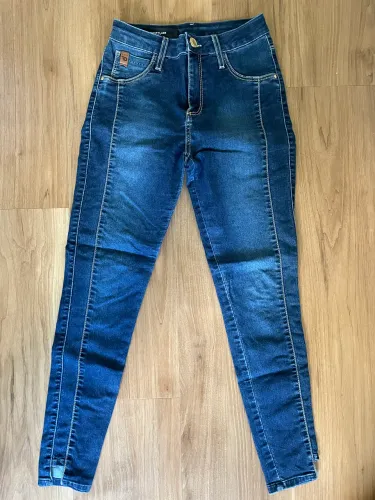 Calça jeans feminina