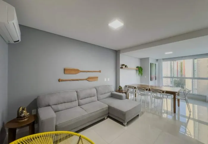 Apartamento de 4 dormitórios no Império das Ondas, Pioneiros