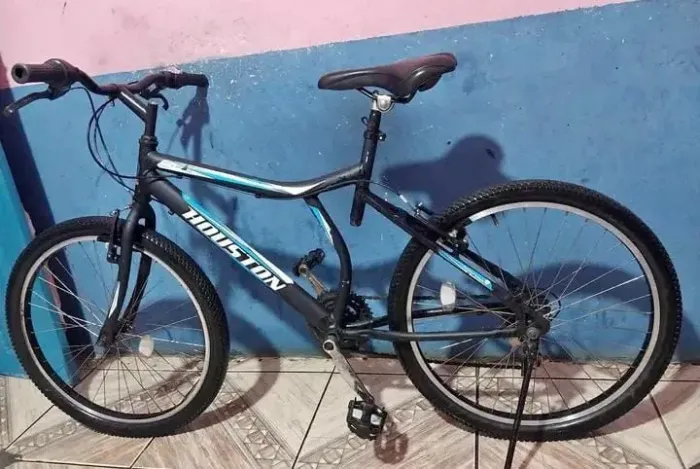 Bicicleta Houston aro 24 top toda completa faço entrega grátis 