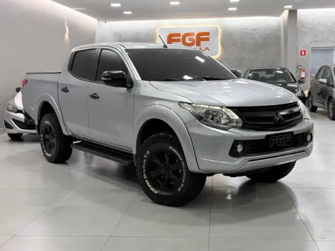Mitsubishi L200 Triton Sport HPE-S 2.4 CD Dies. AUT 2019