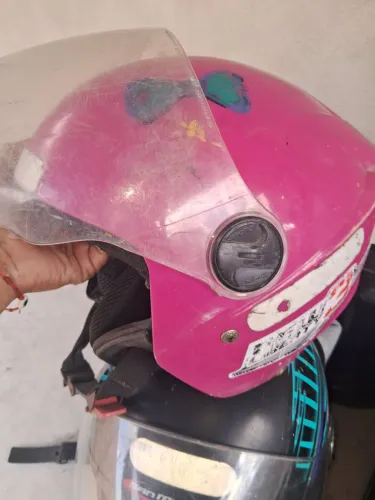 Capacete feminino