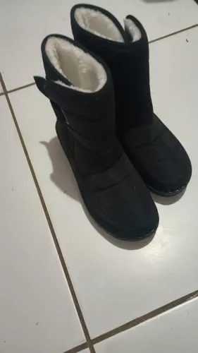 Bota Feminina Forrada de Inverno Preta - Nunca usada