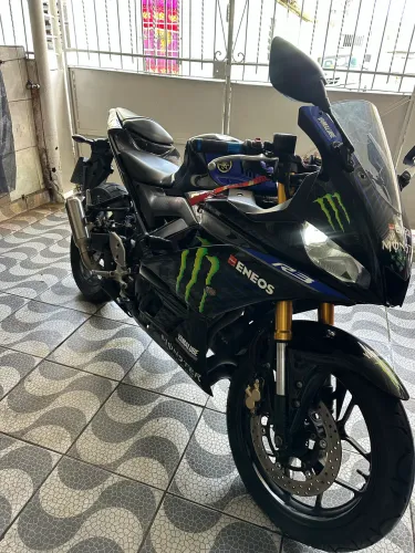 Vendo YZF R3 321cc Monster 