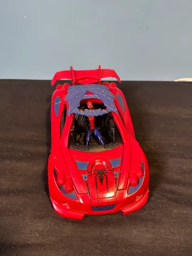 Carro espetacular homem aranha 