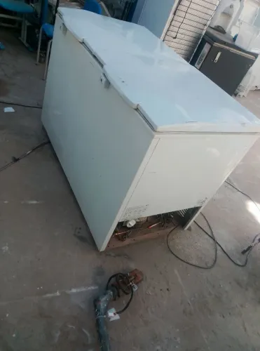 Vendo frizer da Electrolux H 400 400 litros gelando bem com duplo estágio motor de gabrica