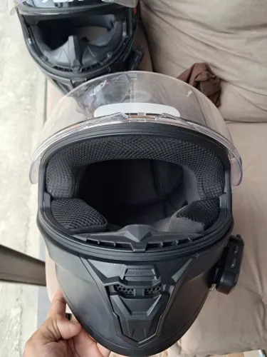 CAPACETE RACE TECH