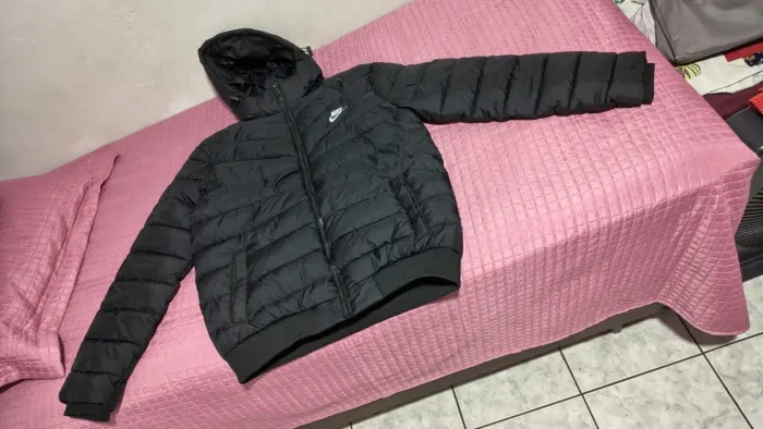 Jaqueta masculina com capuz Nike preta
