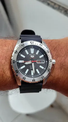 Seiko 5 Sports diver 4R36