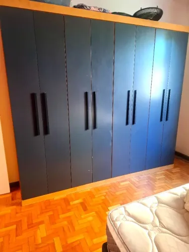 Guarda roupa 8 portas 