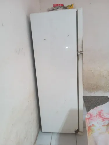 Geladeira com defeito!