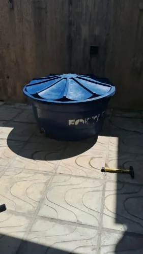 Caixa d'água em perfeito estado