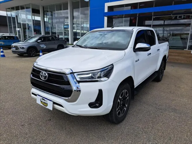 Toyota Hilux CD SRV 4X4 2.8 TDI Diesel Aut. 2024