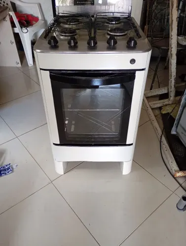 Vendo fogão Esmaltec Ágata em ótimo Estado