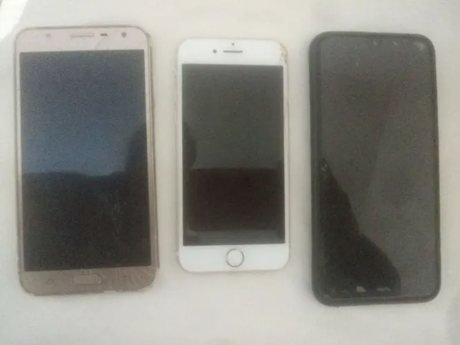 Vende-se se Celular para retirar peças 