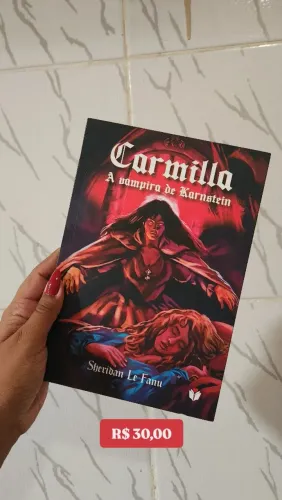 Livro CARMILLA, a vampira de karnstei