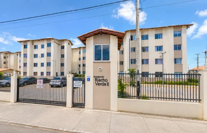 Oportunidade no Siqueira: Apê 2 Qts, 60 m² e Garagem Cond. Riacho Verde II