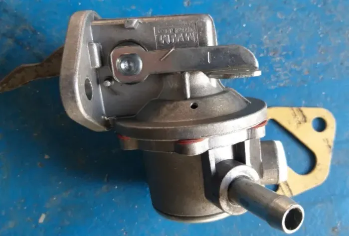 BOMBA ALIMENTADORA F12000/F14000 (95 A 98) SAPAO MOTOR MWM X10 6CIL (COM JUNTA)