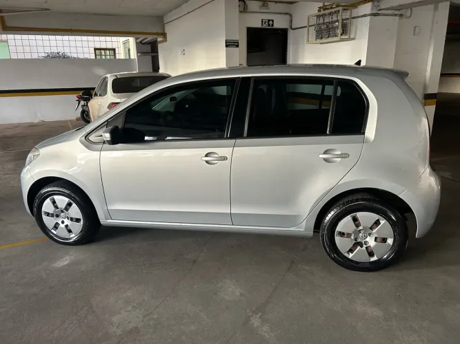 Volkswagen Up! Move 1.0 Total Flex 12V 5P 2015