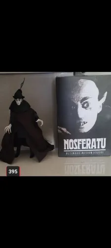 Boneco nosferatu Neca vampiro filme terror cult action figure