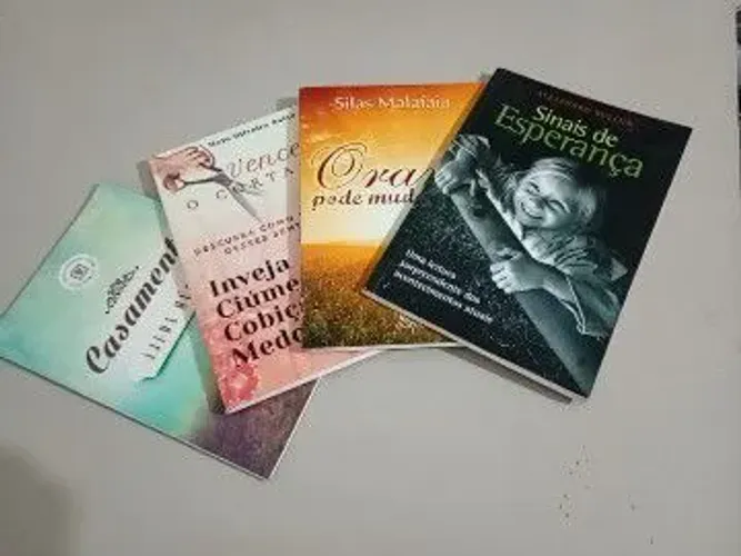 Lote de Livros ? usado bom