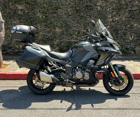 Kawasaki Versys 1000 Grand Tourer,  21 mil km, 