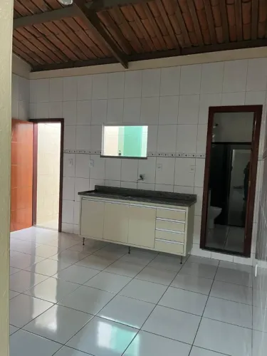 APARTAMENTO 2/4 - FEIRA IX