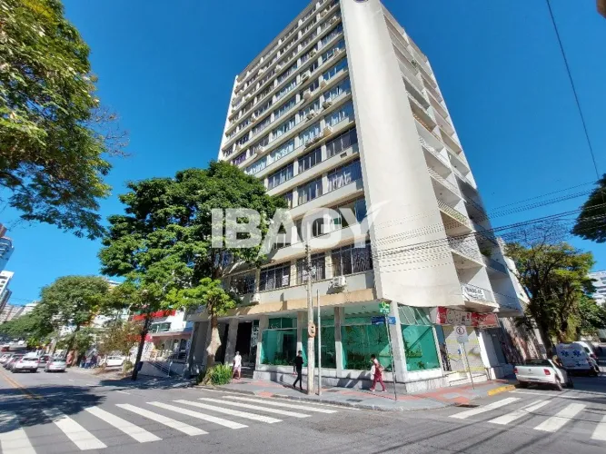 Excelente Apartamento 2 dormitório(s) em Centro - Florianópolis