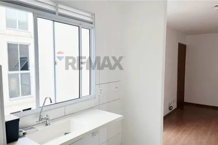 Apartamento para aluguel no cond Parque Serra Ville em Jardim das Margaridas.