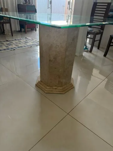 MESA DE VIDRO BISOTADO