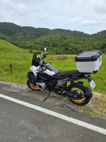 Gs 1300 impecável com acessórios abaixo da fipe 