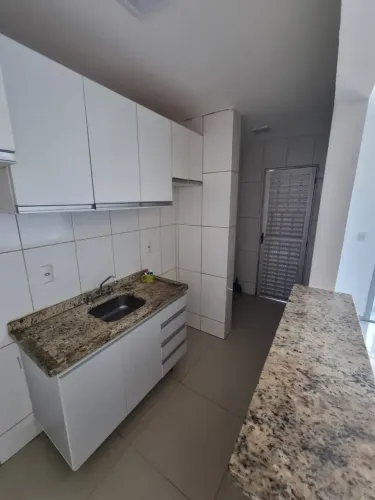 Imóvel para aluguel tem 54 metros quadrados com 2 quartos em Cristo Rei - Várzea Grande -