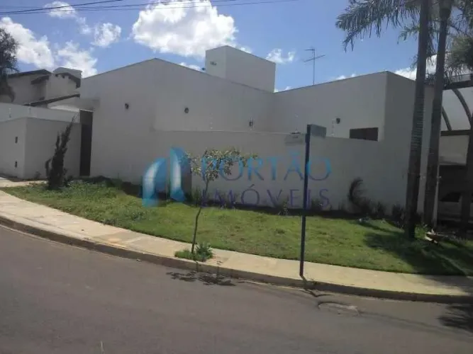 Casa em condomínio Tívoli I para venda