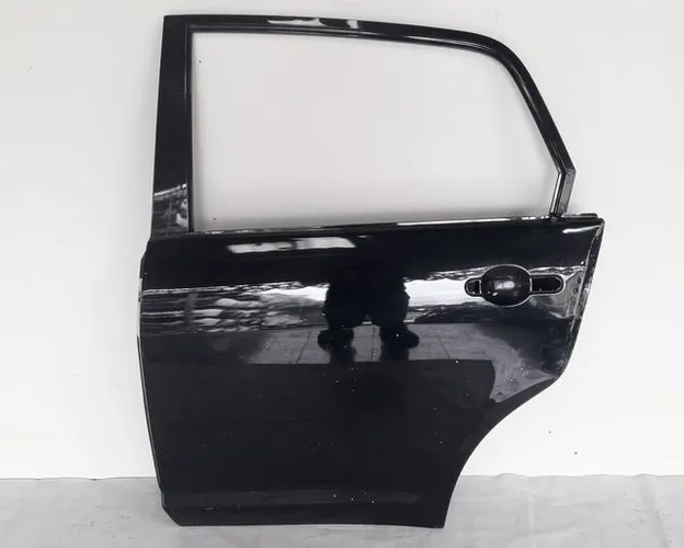 Porta tida sedan