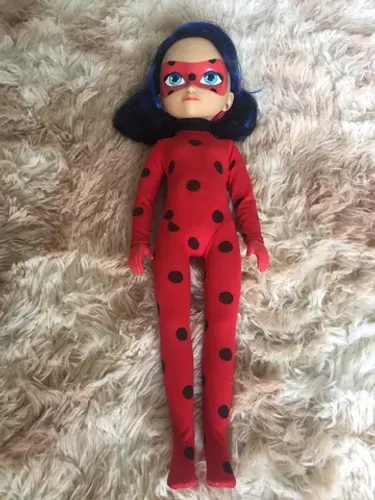 Boneca LadyBug musical 50 cm