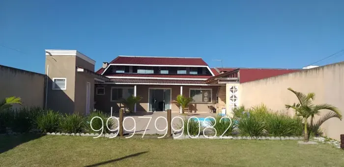  Casa em Guaratuba  com piscina 