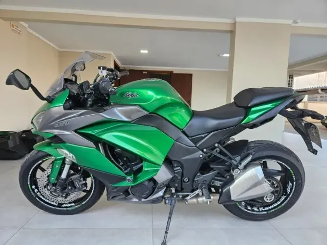 Kawasaki Ninja 1000 Tourer (oferta da semana)