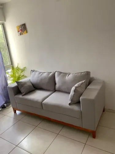Sofà 3 lugares 2,0 largura  tecido linho frete gratis R$ 1.999,99 a vista 