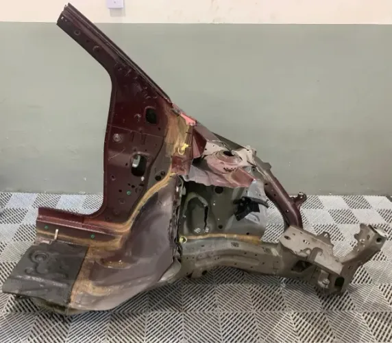 Caixa de roda longarina lado esquerdo Honda Hrv 2017