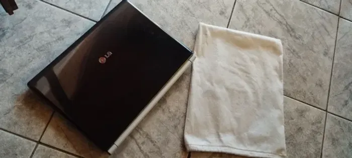Grande LG Intel CORE-2Duo HDMI SSD