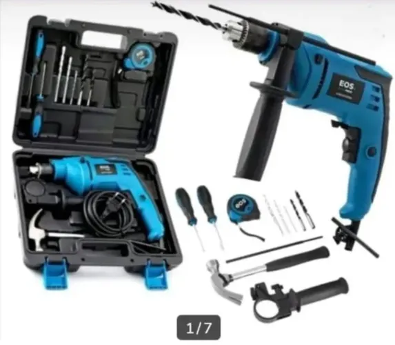 Furadeira/Parafusadeira de impacto 650W 220V Com Maleta e acessórios