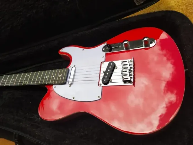 Guitarra Tagima Telecaster T-550 Classic Series - Candy Apple - com semicase Solid Sound