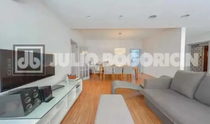 Apartamento : / Residencial / Leblon