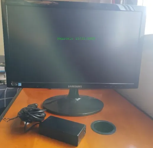 Monitor Samsung s19a300b COM DEFEITO (leia)