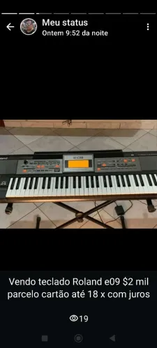 Teclado Roland e 09 e guitarra 