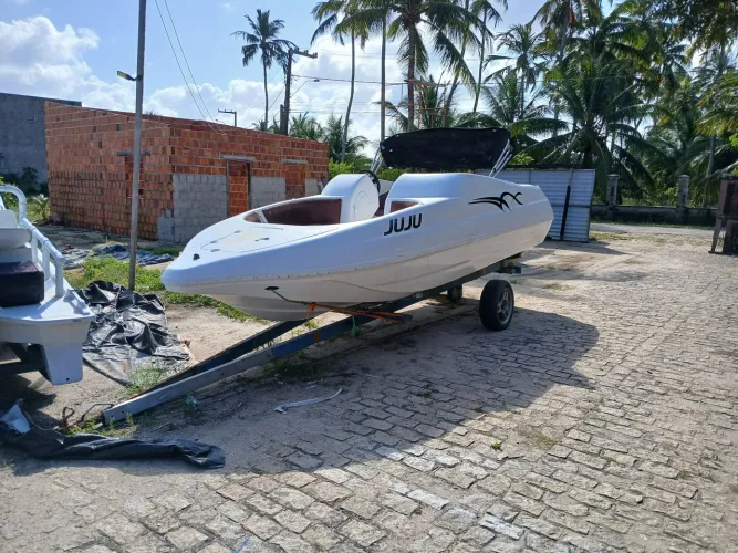 Lancha balyou sem motor ..25.000.00