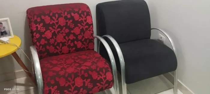 Vendo duas poltronas em excelente estado