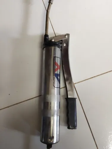 Engraxadeira manual 
