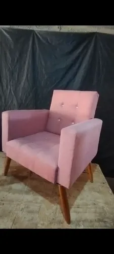Poltrona Rosa Elegante para sua Sala
