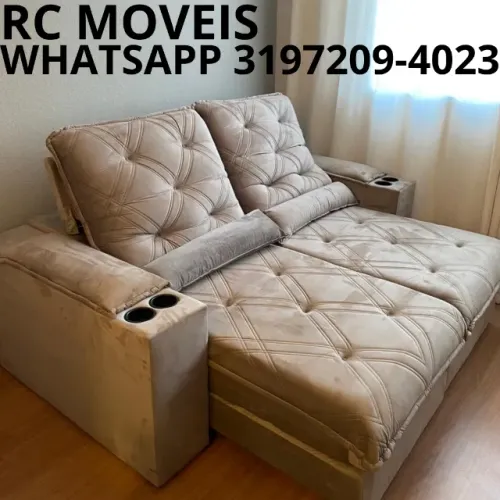 Sofá Retrátil Cuiabá com Porta-Copos - Conforto e Funcionalidade