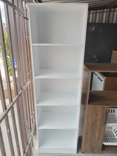 Estante multiuso com 05 prateleiras e nova..(Entrego)